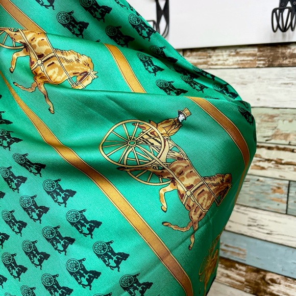 Vintage Green Silk Scarf w/ Horse & Gig Carriage Silhouette Navy & Gold Border - Picture 9 of 11
